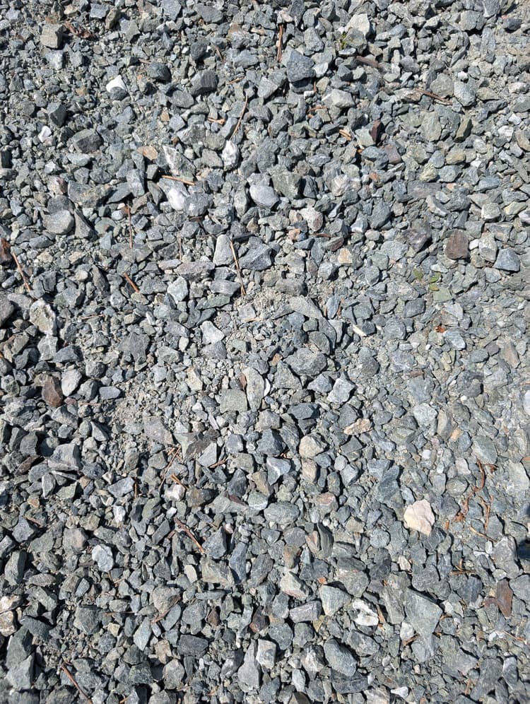 Green/Blue Driveway — Dry